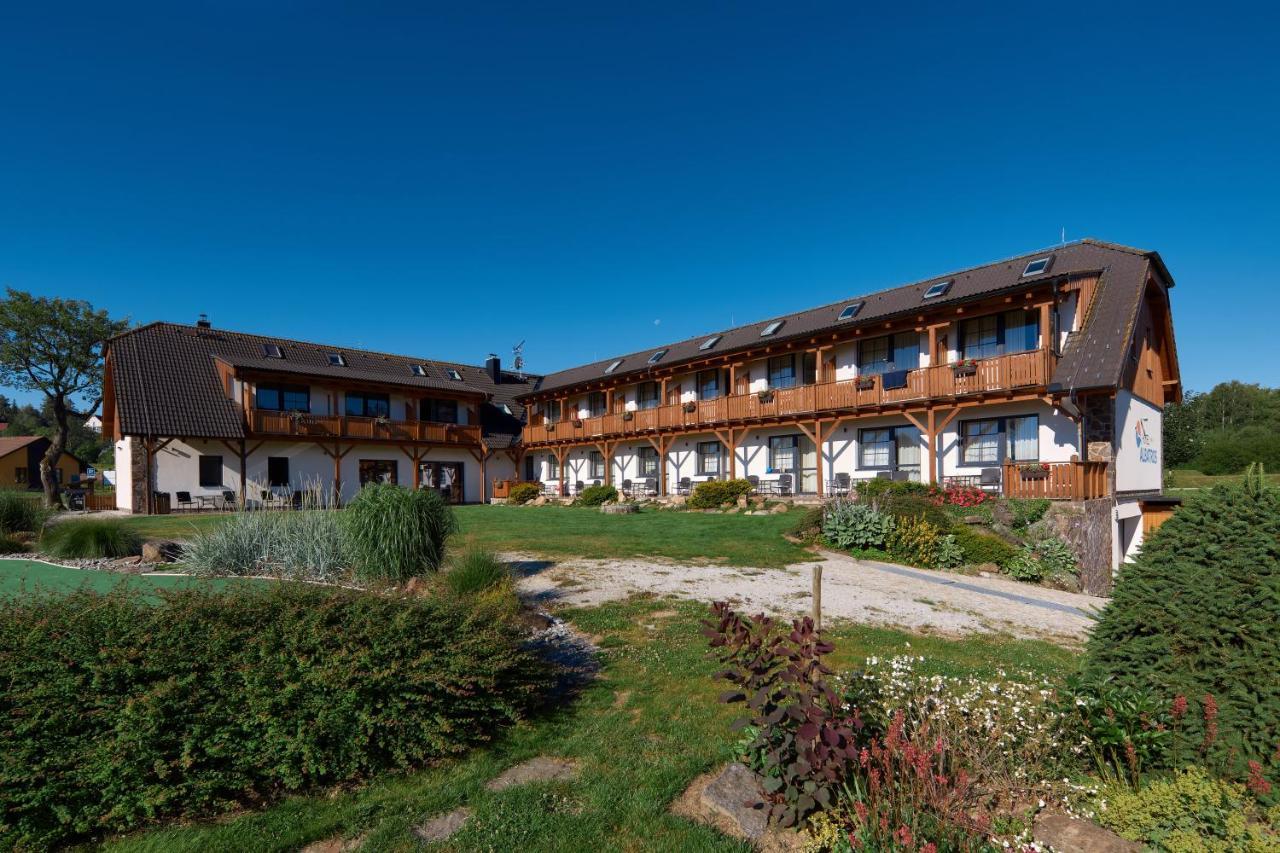 Jbx Resort Hotel Albatros Пршедни Вытонь Экстерьер фото